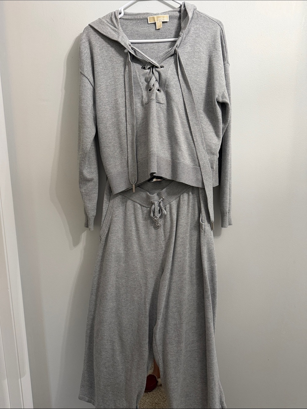 Michael Kors Gray Lace-Up Hoodie & Wide Leg capris Lounge Set top M- pants L
